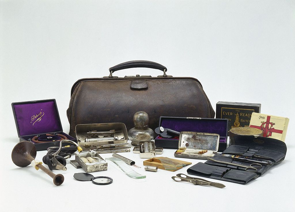 10 Most Important Medical Tools In A Doctor’s Office